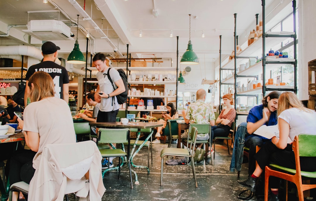 Pengaruh Penggunaan Media Kartu Pintar terhadap Keterampilan Menulis Narasi Siswa Kelas IV Sdn Kauman II Bojonegoro Image
