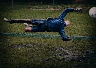 Pengaruh Kualitas Layanan dan Word Of Mouth melalui Minat terhadap Keputusan Nasabah dalam Menggunakan E\u002Dbanking pada Bank Bni Image