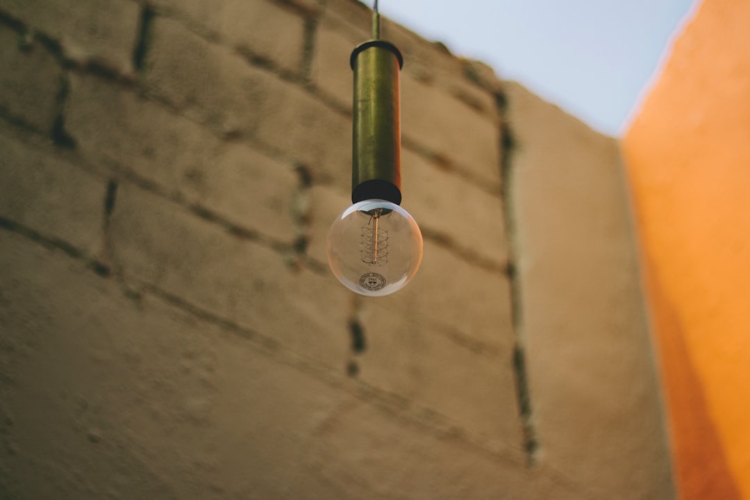 Hubungan Antara Faktor Trauma Tumpul Pada Mata Dengan Katarak Pada Petani Di Empat Desa Kecamatan Teluk Jambe Barat Kabupaten Karawang Image