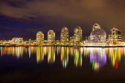 Net Lending by Sectors (trillion rupiahs), 2008–2014 Image