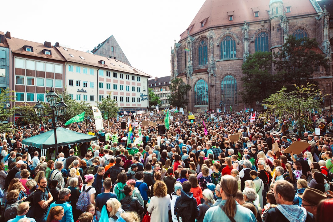 Penerapan Model Pembelajaran Kooperatif Tipe Structured Numberedheads (Snh) pada Pelajaran Kdtm di Kelas XI Tpm 2 SMKN 7 Surabaya Image