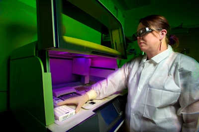 The Effect of Medicinal Herb on Fat Deposition, Meat Composition, Amino Acid and Fatty Acid Composition of Broiler Meats Image