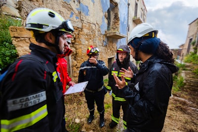 Prices Received by Farmers Indices (It), Prices Paid by Farmers Indices (Ib), and Farmers’ Terms of Trade of Smallholders Estate Crops Sub\u002Dsector (NTPR) by Province (2007\u003D100), 2008\u002D2015 Image