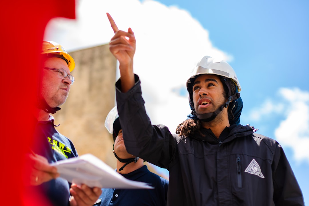 Tanggung Jawab Perdata Biro Perjalanan Wisata dalam Mendatangkan Wisatawan ke Daerah Tujuan Wisata (Studi pada Biro Perjalanan Wisata di Kota Pontianak) Image