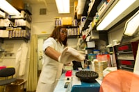 Sistem Pendukung Keputusan Kelayakan Penerimaan Bantuan Beras Miskin dengan Metode Weighted Product di Kelurahan Karikil Kecamatan Mangkubumi Kota Tasikmalaya Image