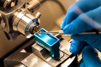 Segmentasi Citra Digital Menggunakan Thresholding Otsu untuk Analisa Perbandingan Deteksi Tepi Image