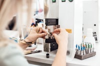 Tipe Frasa Endosentrik Aposif dalam Bahasa Indonesia Image