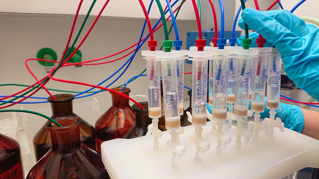 Lalat Pengorok Daun, Liriomyza SP. (Diptera: Agromyzidae), Hama Baru pada Tanaman Kedelai di Indonesia Image