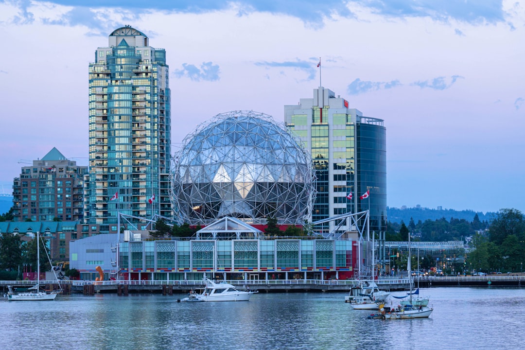 Analisis Strategi pada Perusahaan Plastik dengan Porter Five Forces Image