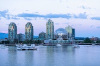 Karakterisasi Batuan Reservouir Pasir dengan Menggunakan Metode Hydraulic Flow Unit pada Sumur X Image